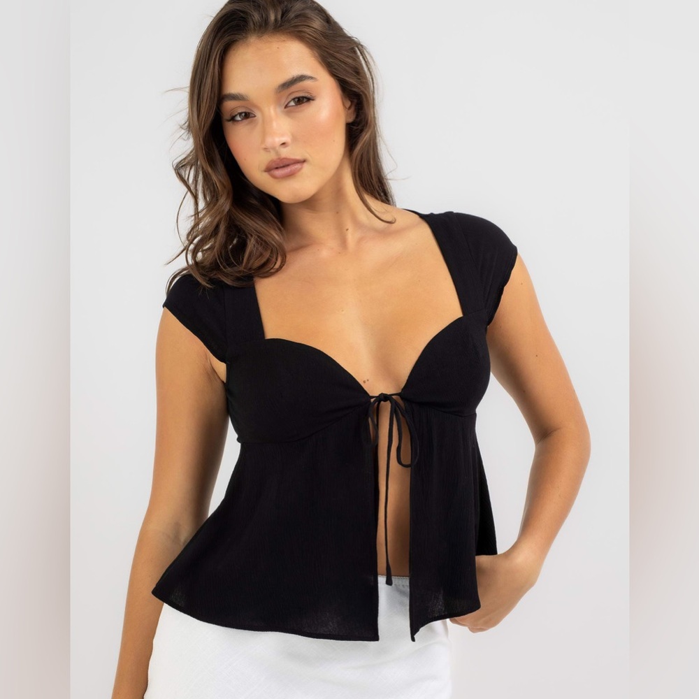 Mooloola Lilibet Tie Front Top- Black